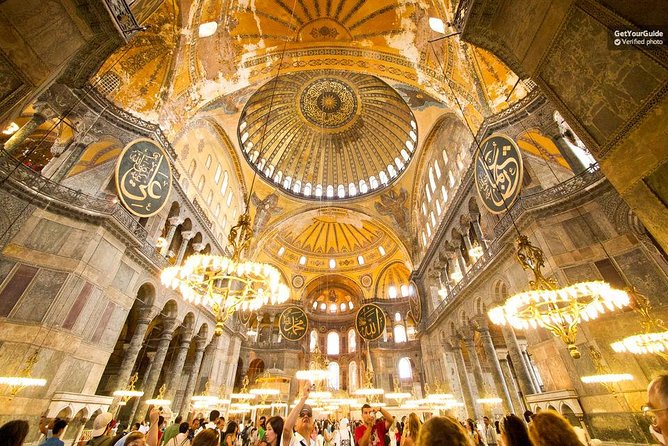 1, 2 Or 3 Days Private Istanbul Guided Tour - Day 2: Dolmabahçe, Bosphorus views, and the Taksim to Galata walk