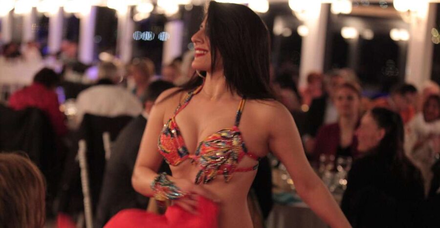 Bosphorus: Dinner Cruise with Live Performances Experience - Value Check: Is $44 a Good Deal in Istanbul?