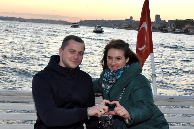 Bosphorus Explorer: 3-Hour Cruise with Asian Side Visit - Anadolu Hisarı, Küçüksu Pavilion, and Hidiv Kasrı on the Asian Side Approach