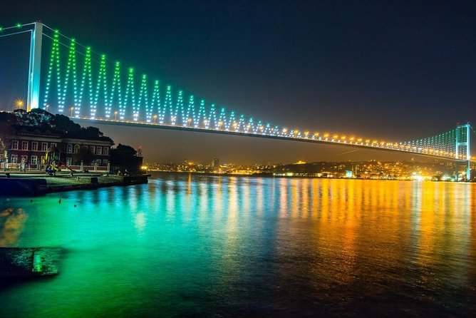 Bosphorus Night Cruise: Dinner, Drinks & Hotel Pickup - Dinner on board: Turkish food, portion pace, and what to watch for