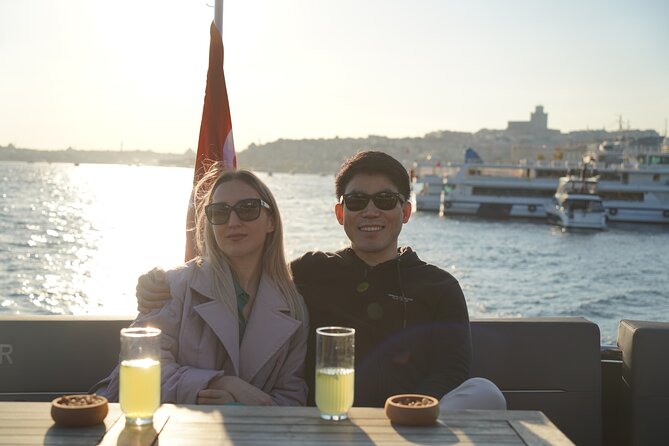 Bosphorus Sunset Cruise on Luxury Yacht with Transfers - Rumeli Hisarı and the bridges: fortifications and modern traffic in one sweep
