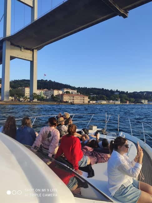 Bosphorus Sunset Yacht Cruise with Guide & Snacks - Why the Bosphorus at sunset is worth planning around