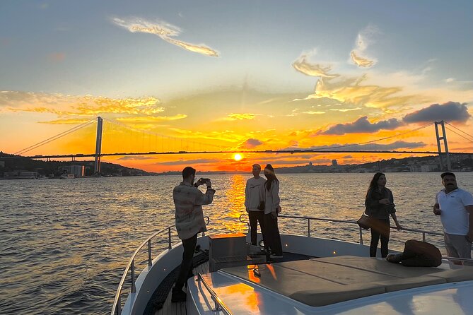 Bosphorus Sunset Yacht Cruise with Snacks and Live Guide - Meeting point: how to get on the boat without losing your mood