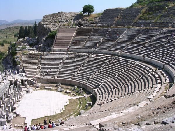 From Istanbul: 2-Day Ephesus & Pamukkale Tour by Bus - The Kusadasi handoff: where patience pays off