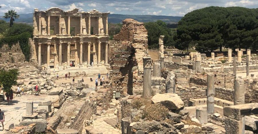 From Istanbul: 2 Days Private Pamukkale and Ephesus Tour - Istanbul to Denizli to Kusadasi: the travel rhythm you should expect