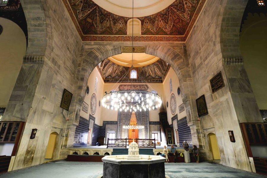 From İstanbul: Bursa Uludağ Mountain Tour & Cable Car Ride - Bursa breaks: Turkish delight, souvenirs, and the 600-year-old plane tree
