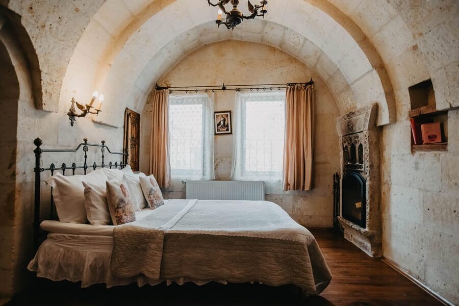 From Istanbul: Complete 3-Day Cappadocia Tour & Flights - Small groups, languages, and how the guide shapes your experience