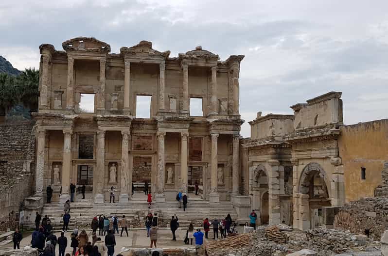 From Istanbul: Ephesus Tour with Roundtrip Flight - Flying Istanbul to Izmir, then straight into Ephesus