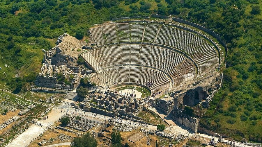 From Istanbul: Ephesus Tour with Roundtrip Flight - Istanbul hotel pickup, the Izmir handoff, and the House of the Virgin Mary