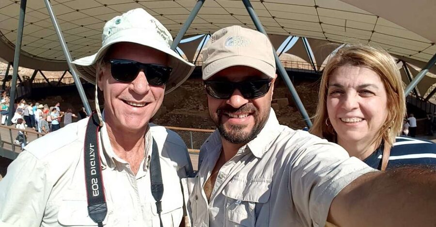 From Istanbul: Gobeklitepe Day Tour - Gobekli Tepe on Foot: Pillars, Dry-Stone Walls, and Stone-Age Layouts