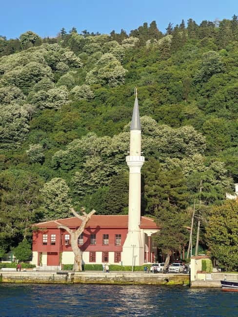 From Istanbul: Guided Europe and Asia Tour by Bus and Boat - Pierre Loti Hill and the Golden Horn: Cable Car Time