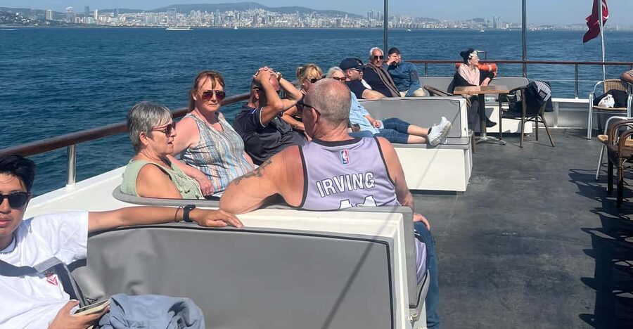 From Istanbul: Princess Islands Guided Tour - First Leg: The 90-Minute Sea of Marmara Cruise to Heybeliada