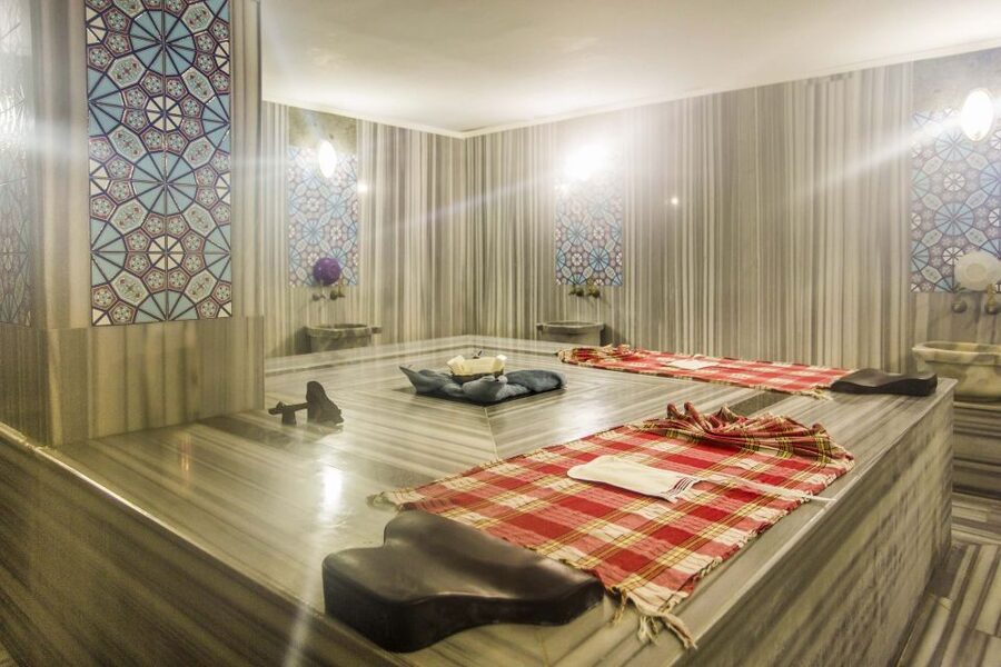 From Istanbul: Turkish Bath Experience - Hotel Pickup and Return Transfer, Plus the Istanbul Reality Check