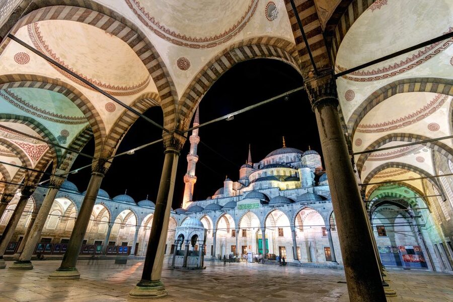 Half Day Classic Istanbul Guided Tour - Four hours of Istanbul classics, with just enough breathing room