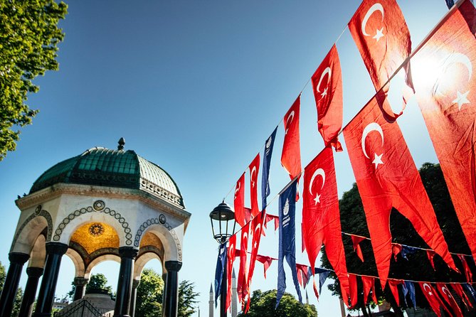 Highlights & Hidden Gems With Locals: Best of Istanbul Private Tour - Stop 3: The Blue Mosque, Active Mosque Etiquette Made Simple