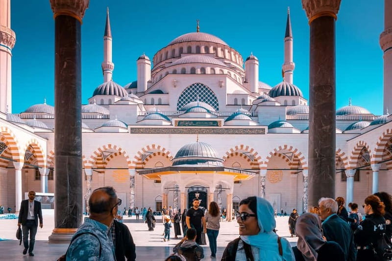 Highlights of Asia & Europe, Coach & Cruise tour Small Group - Price and value for a 7-hour Istanbul highlights day