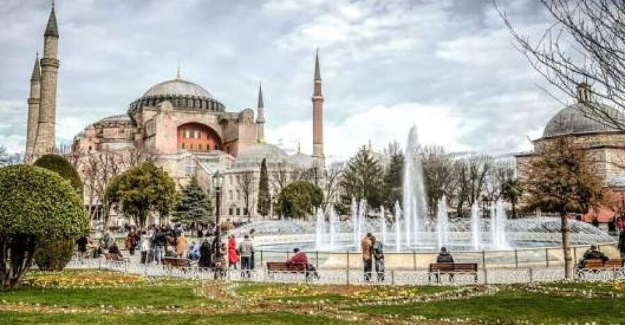 Historical Ambiance of Istanbul: Private Full-Day Tour - Blue Mosque (and the Friday Swap to Nuruosmaniye)