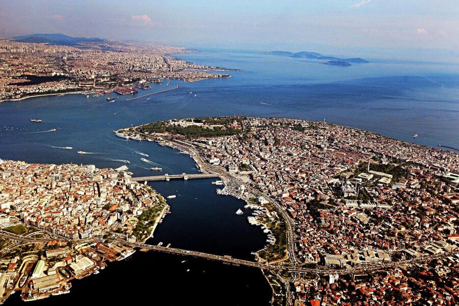 Istanbul 3-Hour Old City Tour by Bicycle - Getting to Sirkeci Kahve Deposu, and Why That Start Matters