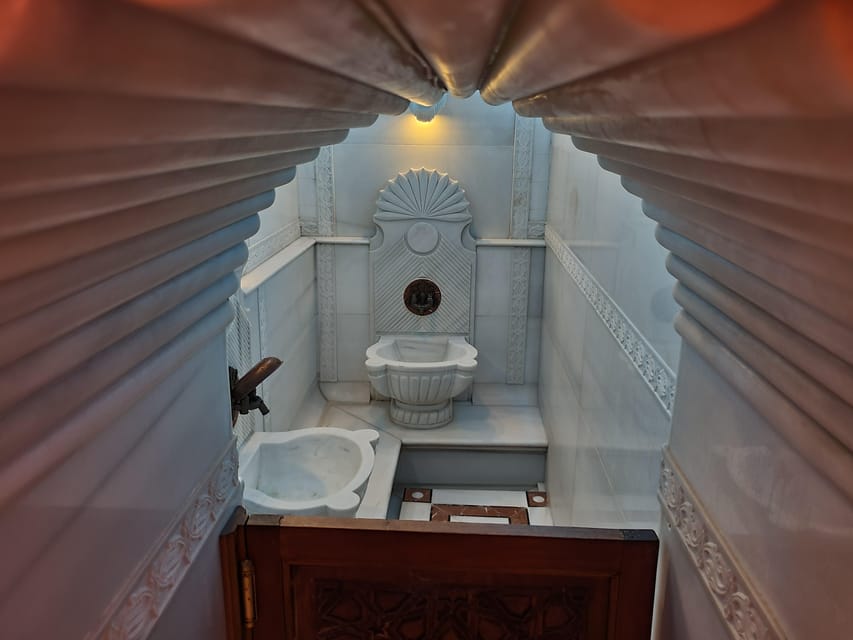 Istanbul: Acemoglu Historical Hammam Entry Ticket - Semi-private half-doors, public bath energy, and mixed-gender planning