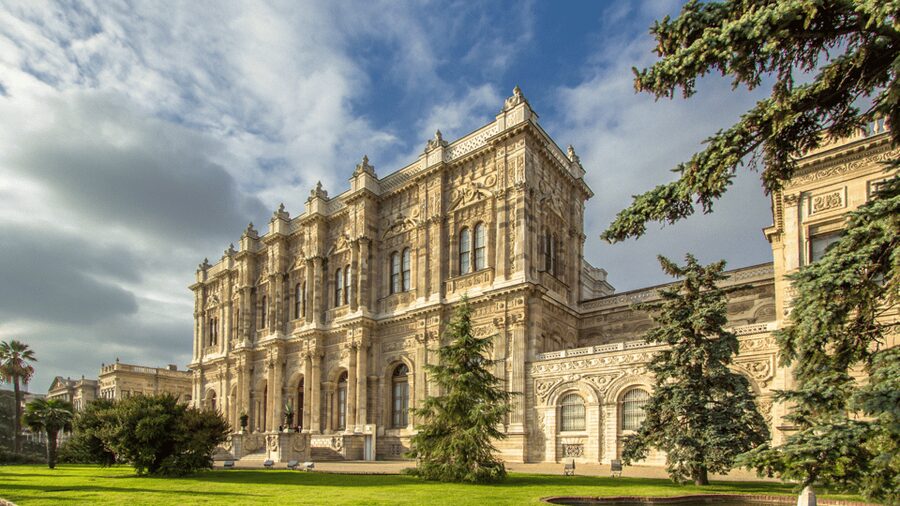 Istanbul: Basilica Cistern & Dolmabahce Palace Combo Ticket - The audio guide deal at Dolmabahçe (and how to use it well)
