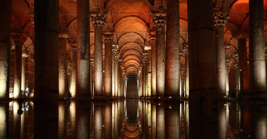 Istanbul: Basilica Cistern Skip-the-Line Entry & Audio Guide - The Self-Guided Walk: Lighting, Water, and 336 Marble Columns