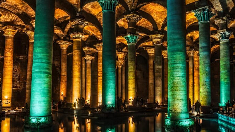 Istanbul: Basilica Cistern Tour, Discovering Medusa - The guides bring it to life, Can and Çun’s different strengths
