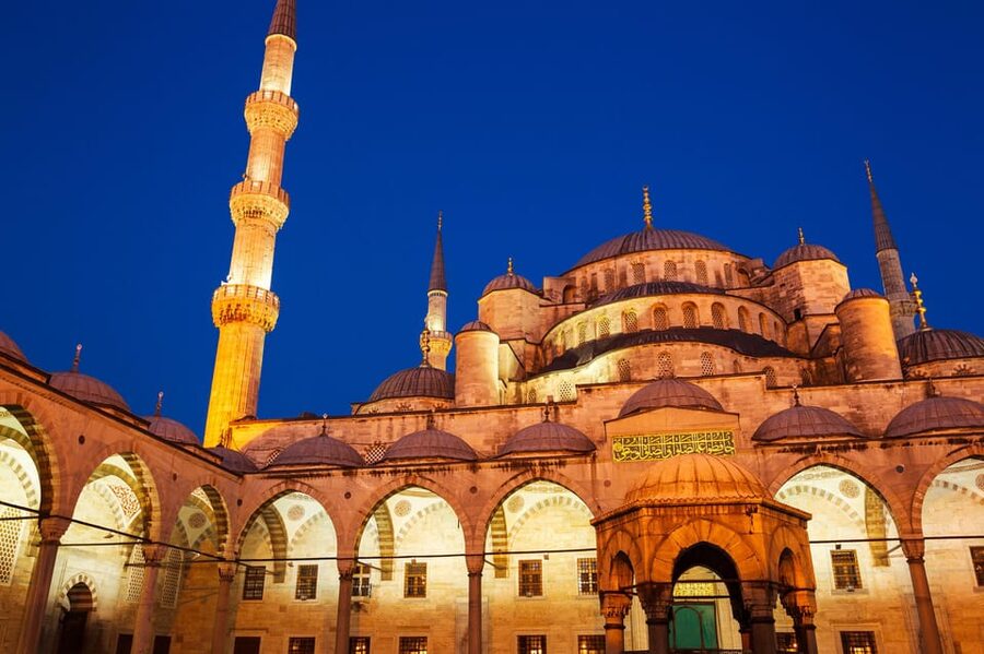 Istanbul: Bespoke Tour with Guide and Skip-the-Line Entries - Hagia Sophia Museum: 90 minutes with priority access