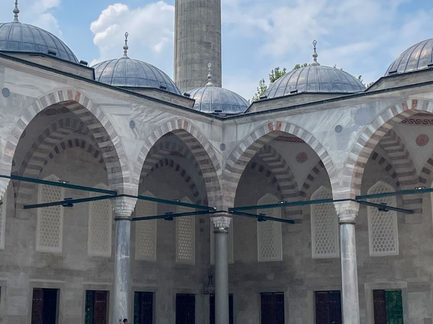 Istanbul: Blue Mosque Guided Tour - Audio option and English comfort level