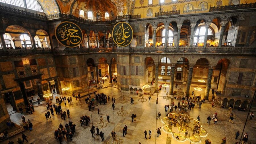 Istanbul: Blue Mosque, Hagia Sophia, & Basilica Cistern Tour - A half-day plan that strings Sultanahmet together