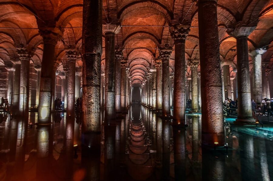 Istanbul: Blue Mosque, Hagia Sophia, & Basilica Cistern Tour - Price and logistics: getting value from $58 in 3.5 hours