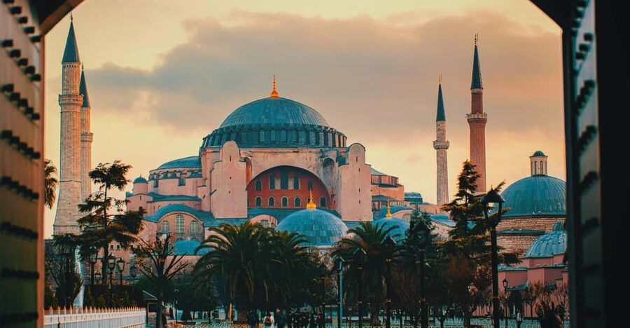 Istanbul: Blue Mosque, Hagia Sophia, & Basilica Cistern Tour - Dress code and smooth entry tips (so you do not lose time)