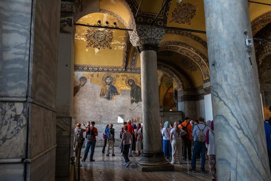 Istanbul: Blue Mosque & Hagia Sophia Guided Tour w/ Tickets - Why the Blue Mosque and Hagia Sophia pairing feels so efficient