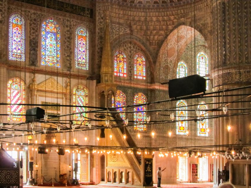 Istanbul: Blue Mosque & Hagia Sophia Guided Tour w/ Tickets - Pacing that keeps the trip enjoyable, not exhausting