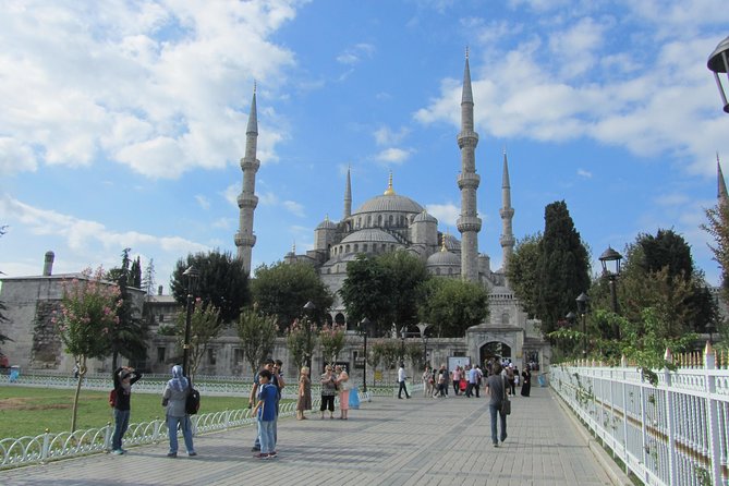 Istanbul: Blue Mosque & Hagia Sophia Small-Group Tour with ticket - How long it takes, and how the pace stays friendly