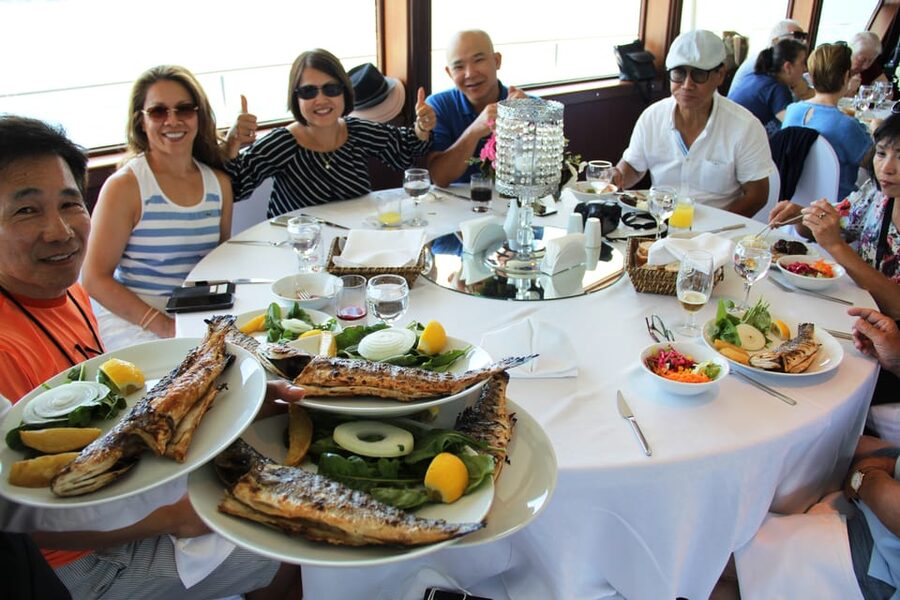 Istanbul: Bosphorus and Black Sea Cruise with Lunch - Anadolu Kavağı: seafood town plus a fortress viewpoint