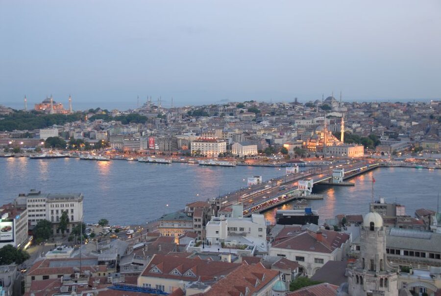 Istanbul: Bosphorus and Golden Horn Boat Tour - What you can learn from a live English guide