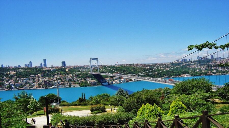 Istanbul: Bosphorus And Golden Horn Morning or Sunset Cruise - Comfort, organization, and what to expect from the ground transport