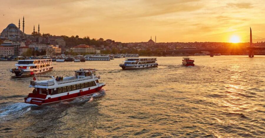 Istanbul: Bosphorus And Golden Horn Morning or Sunset Cruise - How the audio guide and coffee and tea make the cruise feel complete