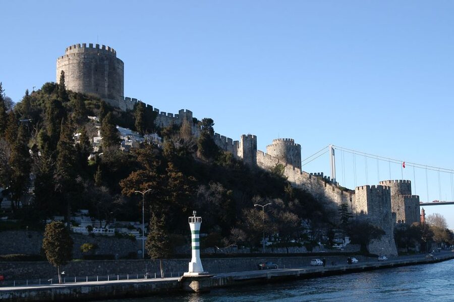 Istanbul: Bosphorus Boat Tour and Two Continents with Lunch - Camlıca Hill: Istanbul from the highest point, with a view that helps you orient