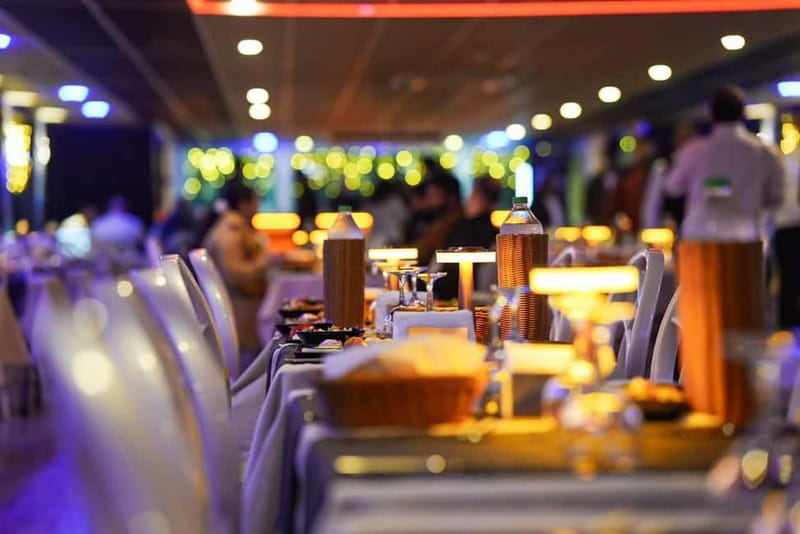 Istanbul: Bosphorus Cruise Dinner, Show & Alcoholic Drinks - The Show: Live Music and Traditional Turkish Dance