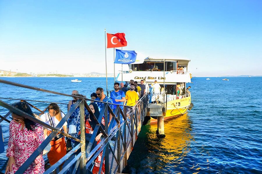 Istanbul: Bosphorus Cruise w/Audio Guide and Sunset Option - Key things I’d circle before you book