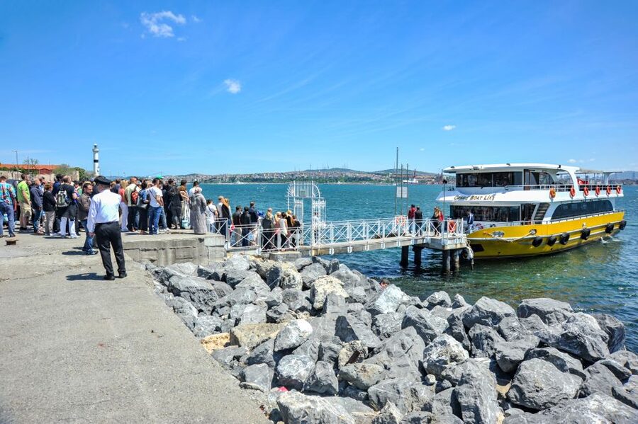 Istanbul: Bosphorus Cruise w/Audio Guide and Sunset Option - Bosphorus Strait: Asia and Europe in the same breath