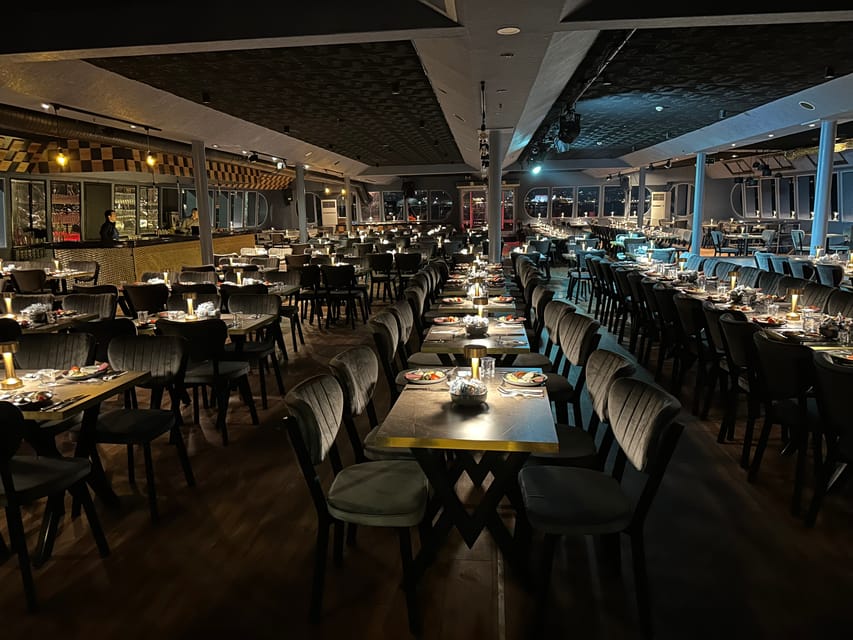 Istanbul: Bosphorus Cruise with Dinner Show - Night Istanbul Sights: The Best Moments to Watch From Your Seat