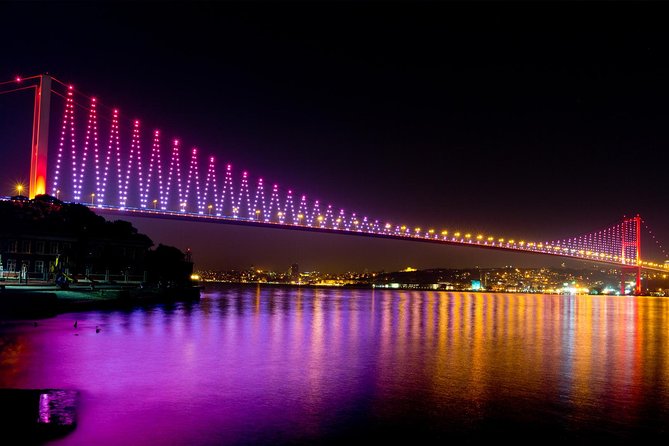 Istanbul Bosphorus Dinner Cruise and Turkish Night Show with DJ - Dinner on board: the meal plan and how to pace your night
