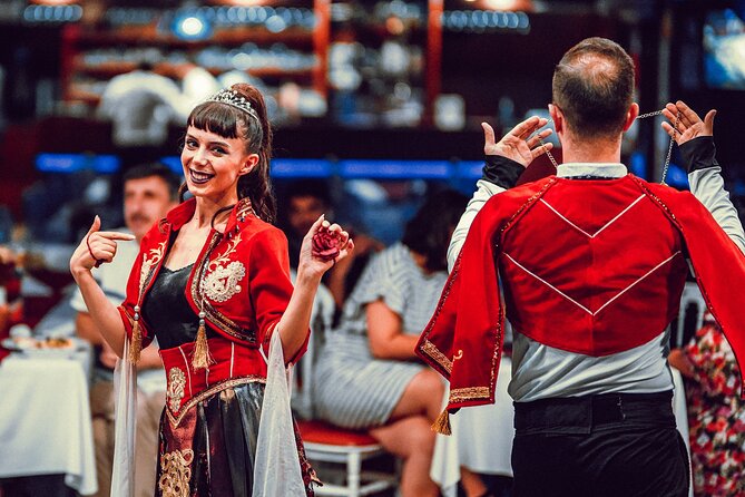 Istanbul: Bosphorus Dinner Cruise with Turkish Night Show - Photo and viewing strategy, so you don’t waste your best moments