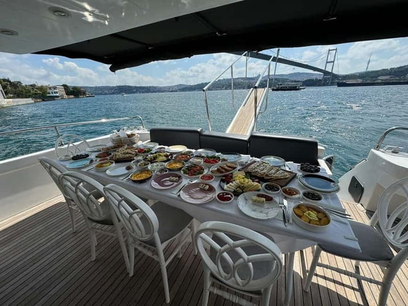 Istanbul: Bosphorus Morning or Sunset Yacht Tour with Snacks - Golden Hour Planning: What Sunrise vs Sunset Changes for Your Photos
