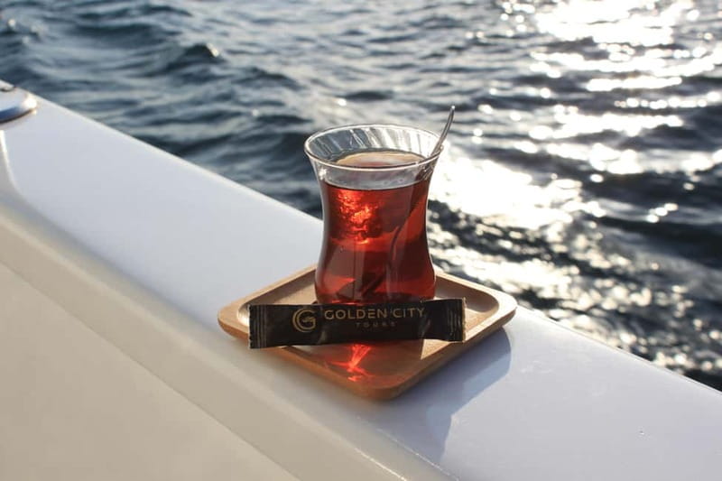 Istanbul: Bosphorus Private Guided Yacht Cruise with Snacks - Rumeli Hisarı, Fatih Sultan Mehmet Bridge, and Fortress Views