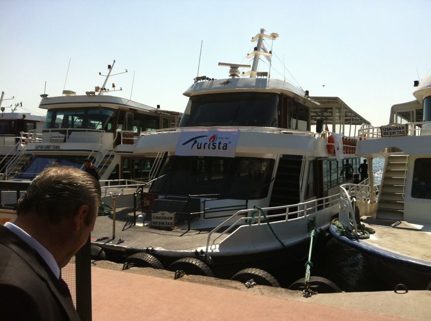 Istanbul: Bosphorus Sightseeing Boat Tour with Guide - Who This Tour Suits Best