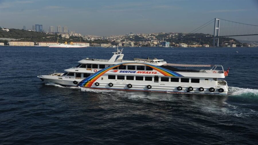 Istanbul: Bosphorus Sightseeing Cruise with Sunset Option - What You Actually See From the Boat: Galata Tower and the Two-Continent View