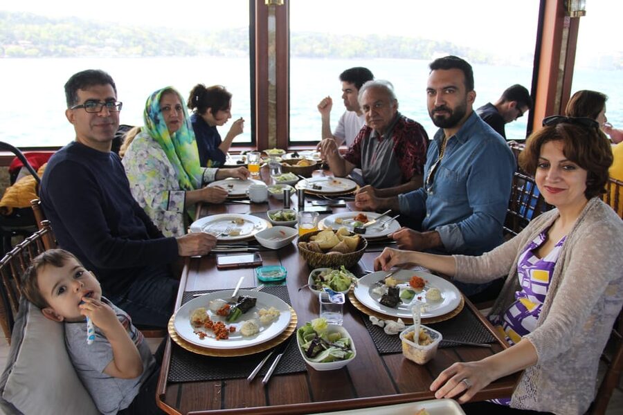 Istanbul: Bosphorus Strait and Black Sea Lunch Cruise - Price and logistics at Kabataş: what $177 really buys and what you need to plan